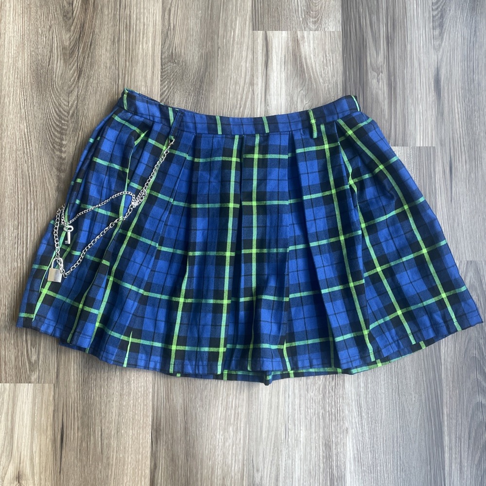 Hot Topic Y2K Inspired Blue & Green Plaid Mini Skirt Size M Skater W/‎ Chain